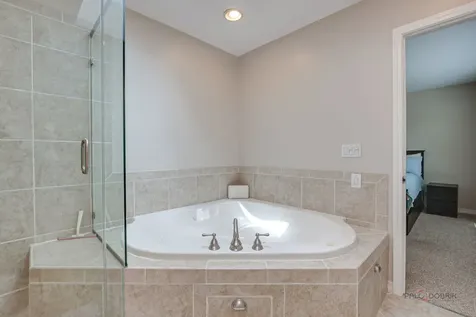 117 Annapolis Drive Vernon Hills IL 60061