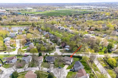 117 Annapolis Drive Vernon Hills IL 60061