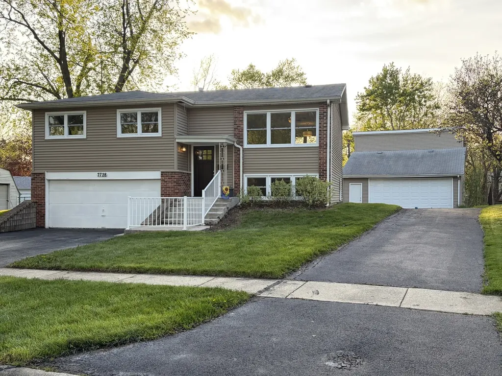 7728 Dalewood Parkway Woodridge IL 60517