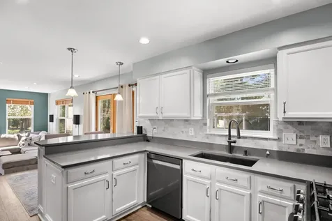 542 Waterford Drive Oswego IL 60543