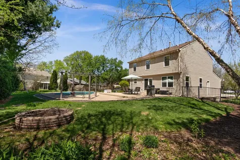 542 Waterford Drive Oswego IL 60543