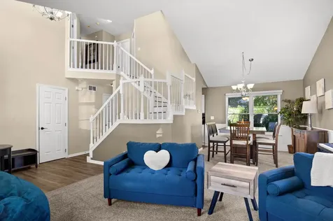 542 Waterford Drive Oswego IL 60543