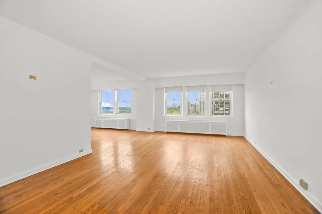 5555 North Sheridan Road Chicago IL 60640