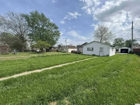 608 Adams Quincy IL 62301