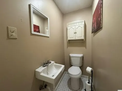 608 Adams Quincy IL 62301