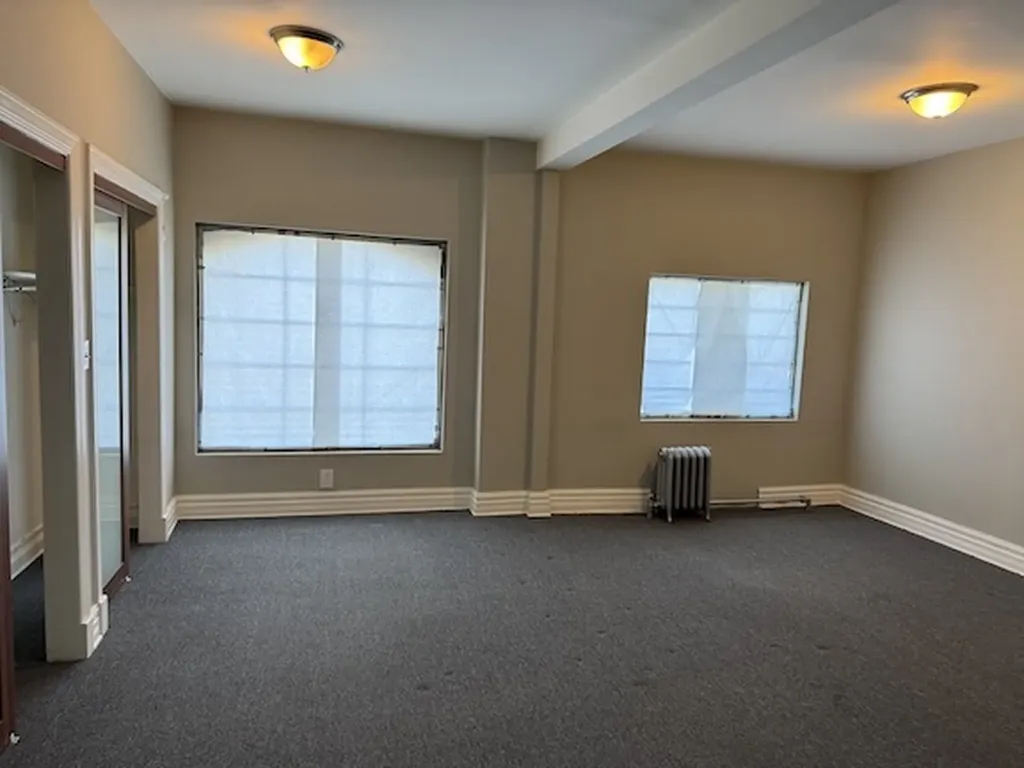 6619 South Ellis Avenue Chicago IL 60637