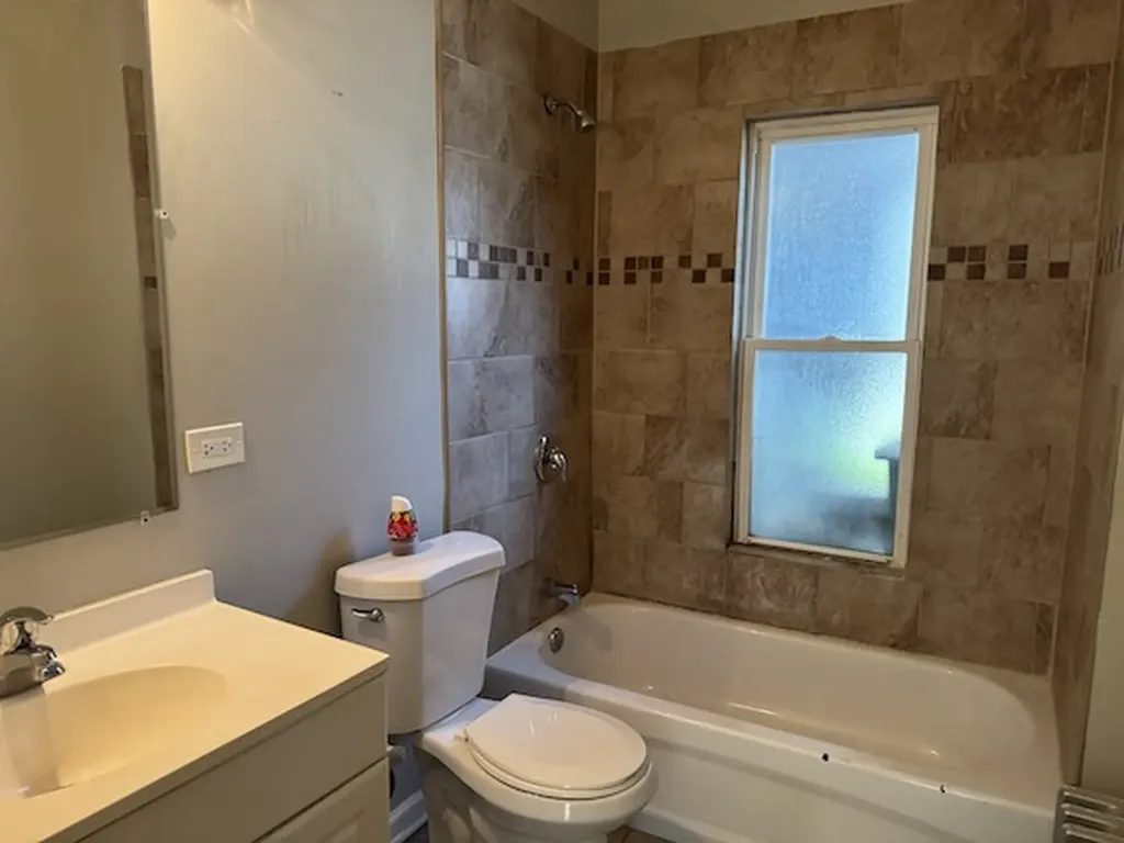 6619 South Ellis Avenue Chicago IL 60637