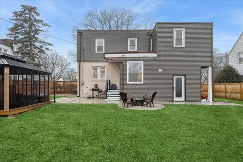 289 Oxford Road Des Plaines IL 60016