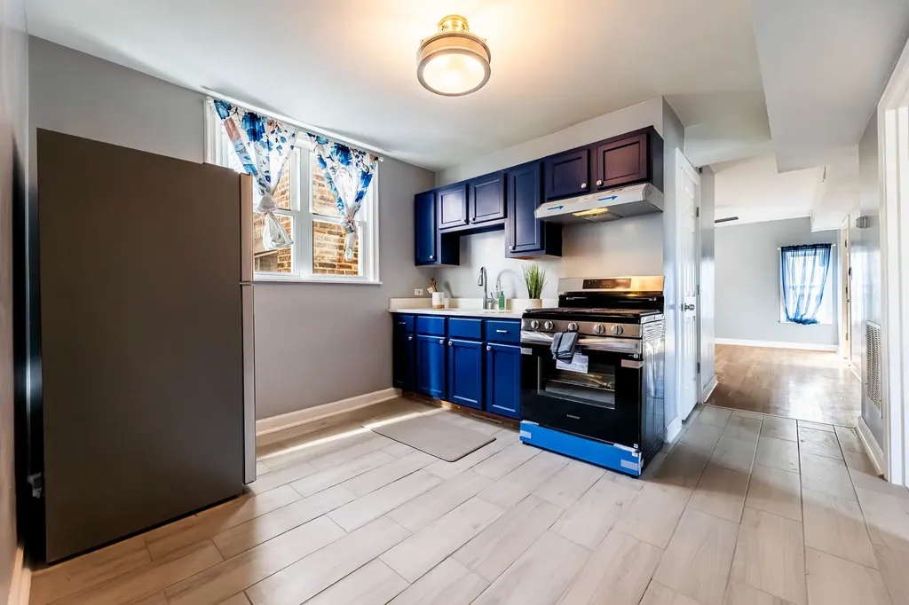 5233 South Racine Street Chicago IL 60609