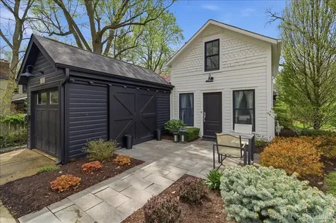 320 South 6th Street Geneva IL 60134