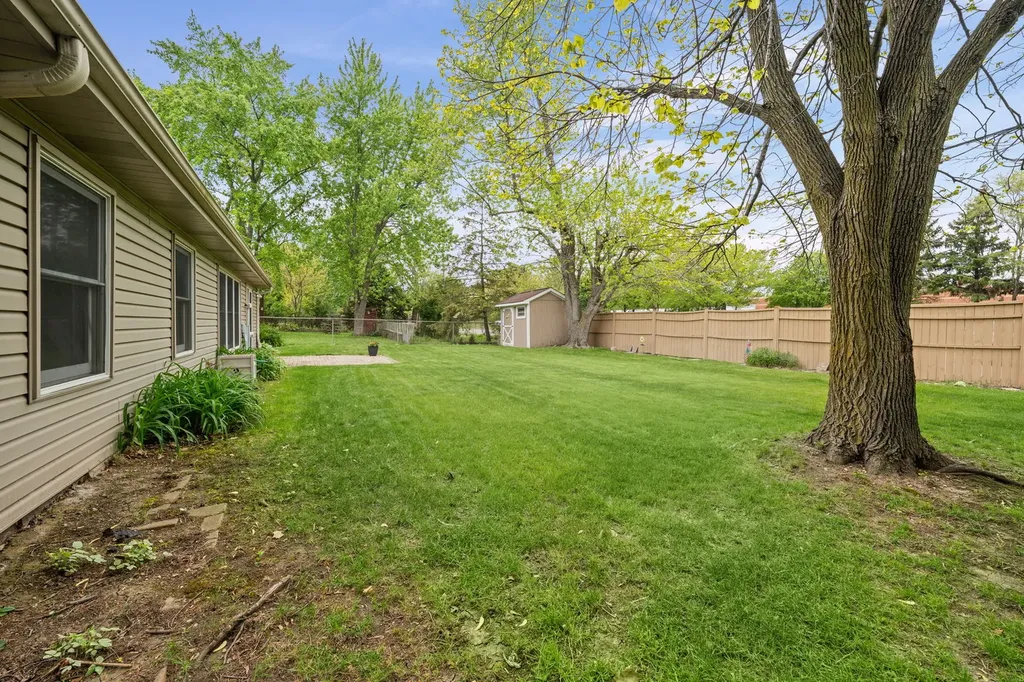 1120 Brush Hill Lane Lake Zurich IL 60047