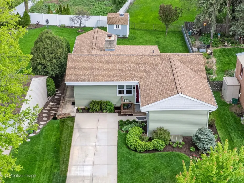136 Green Valley Drive Lombard IL 60148