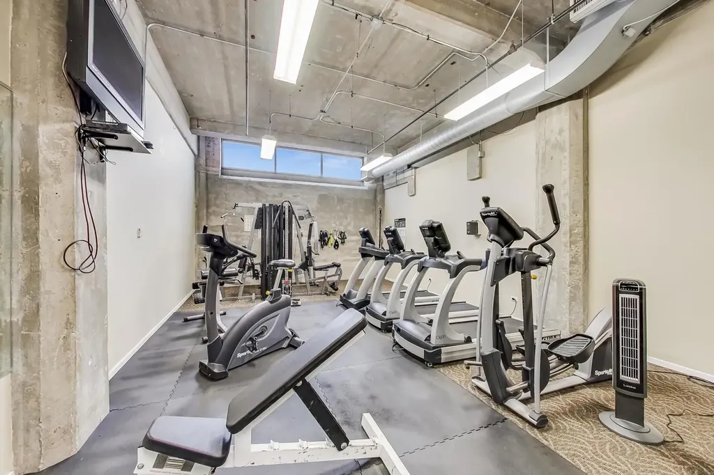 210 South Des Plaines Street Chicago IL 60661