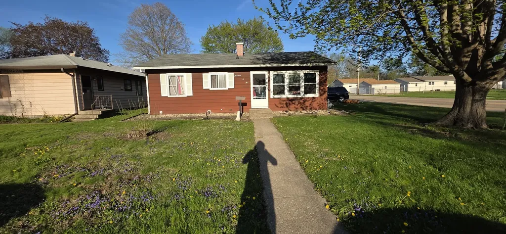 1702 19TH Avenue Sterling IL 61081