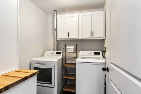 511 West Miller Avenue Hinckley IL 60520