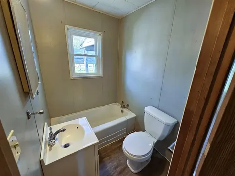 415 East Johnson Street Fairfield IL 62837