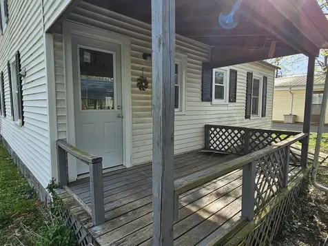 415 East Johnson Street Fairfield IL 62837