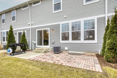 2646 Martini Street Mundelein IL 60060