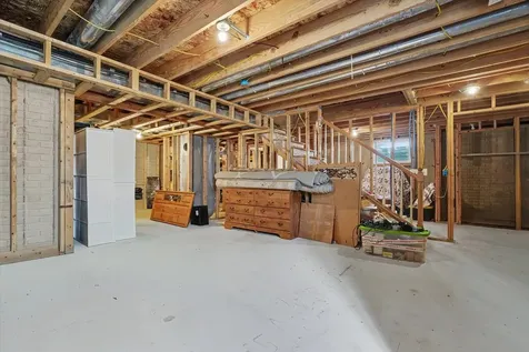 206 East Tomaras Avenue Savoy IL 61874