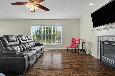 206 East Tomaras Avenue Savoy IL 61874