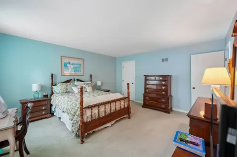 737 Clovetree Court Naperville IL 60540