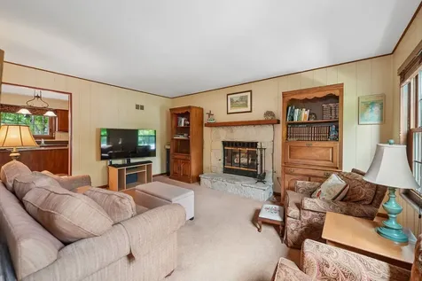 737 Clovetree Court Naperville IL 60540