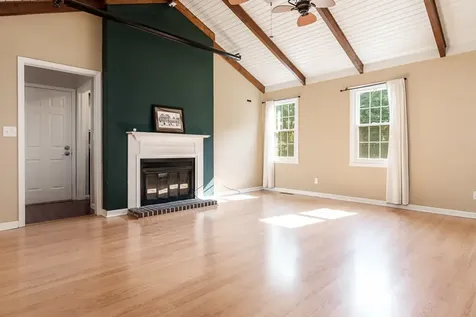 12002 South Gate Roscoe IL 61073