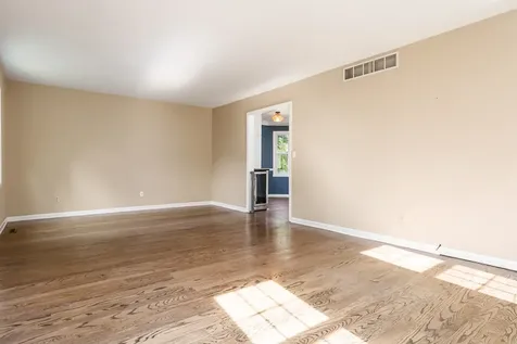 12002 South Gate Roscoe IL 61073