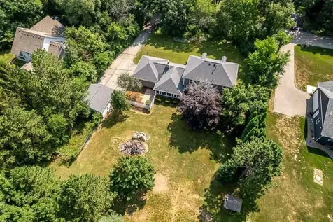 12002 South Gate Roscoe IL 61073