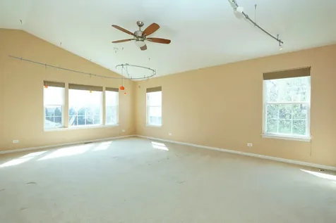 829 Clover Ridge Lane Itasca IL 60143