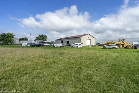 11475 East 3050 North Road Blackstone IL 61313