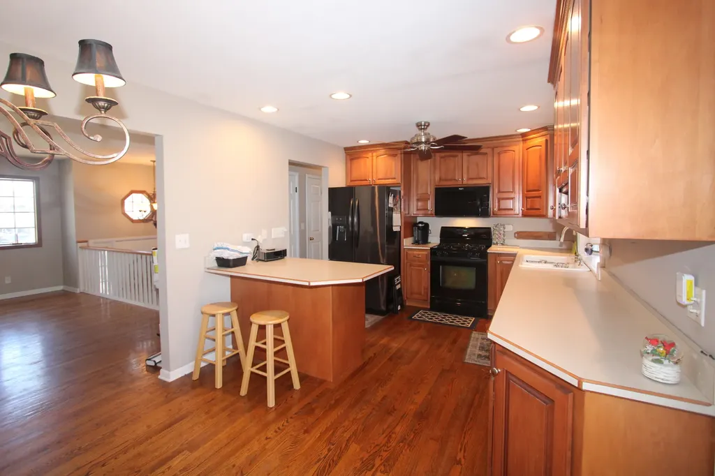 207 York Place New Lenox IL 60451