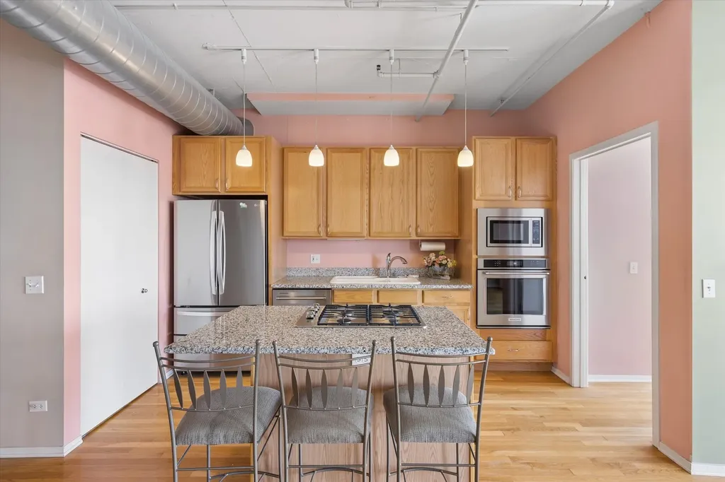 1530 South State Street Chicago IL 60605