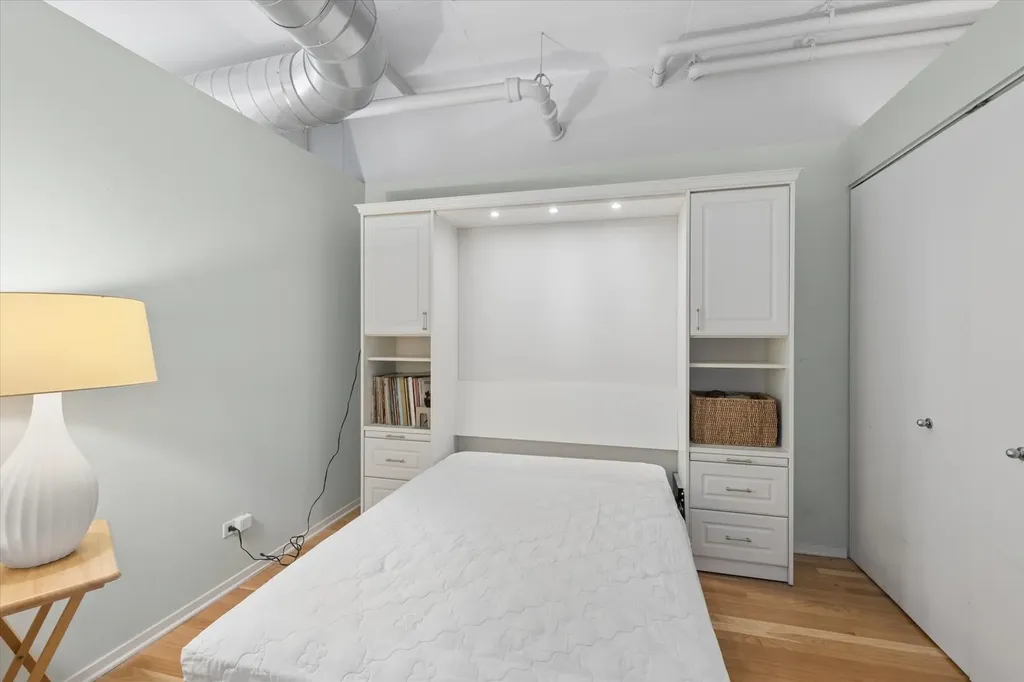 1530 South State Street Chicago IL 60605