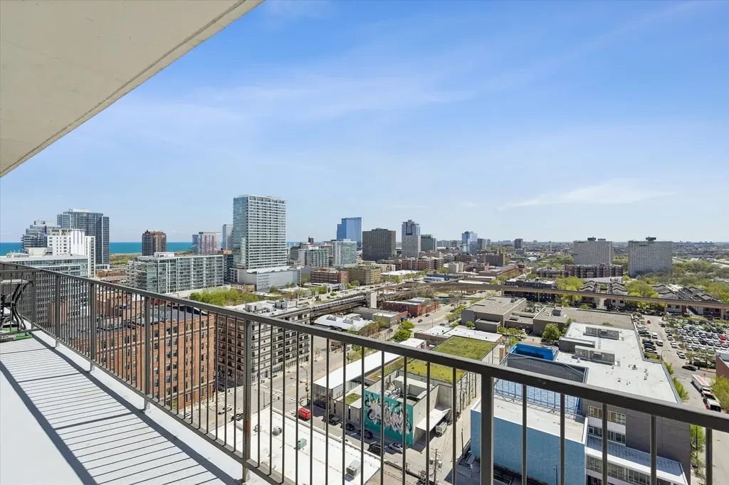 1530 South State Street Chicago IL 60605