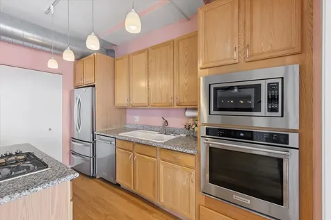 1530 South State Street Chicago IL 60605