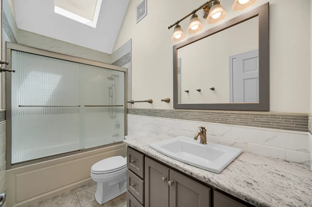 17123 Pointe Drive Orland Park IL 60467