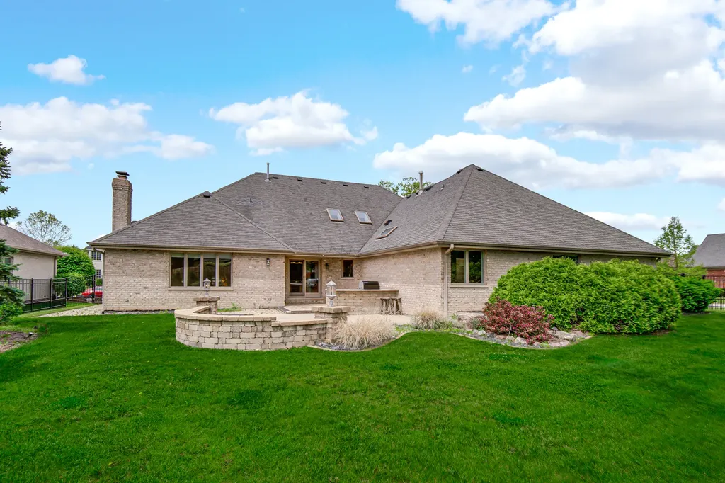 17123 Pointe Drive Orland Park IL 60467