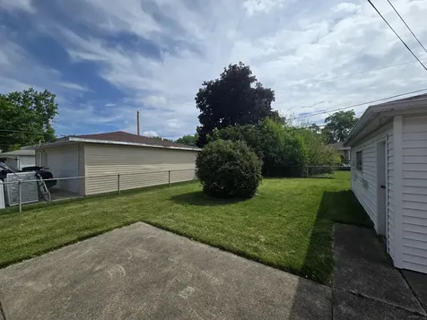 14831 Trumbull Avenue Midlothian IL 60445