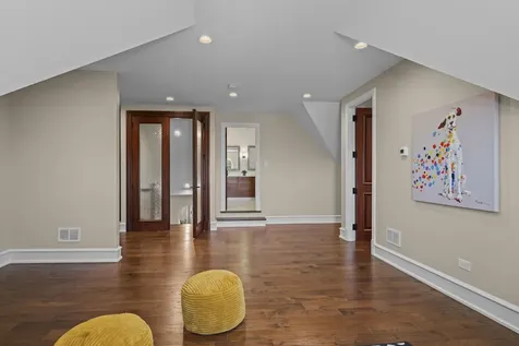 23 Enclave Court South Barrington IL 60010