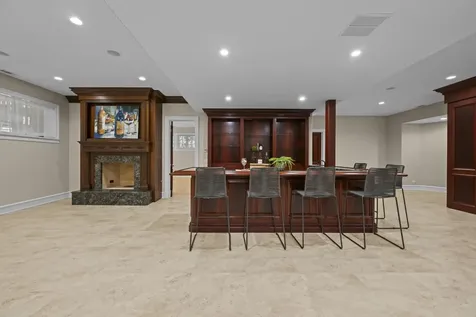 23 Enclave Court South Barrington IL 60010