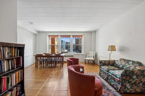 1585 Ridge Avenue Evanston IL 60201