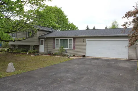 15 West Rickard Drive Oswego IL 60543