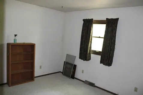 15 West Rickard Drive Oswego IL 60543