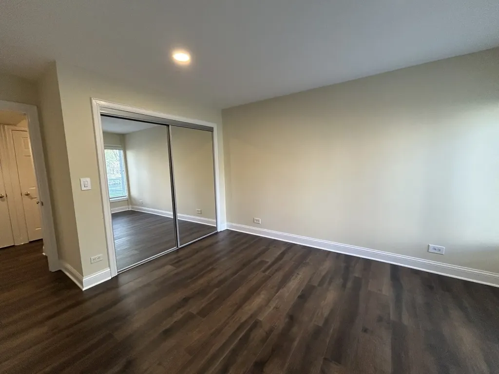 1 Oak Brook Club Drive Oak Brook IL 60523