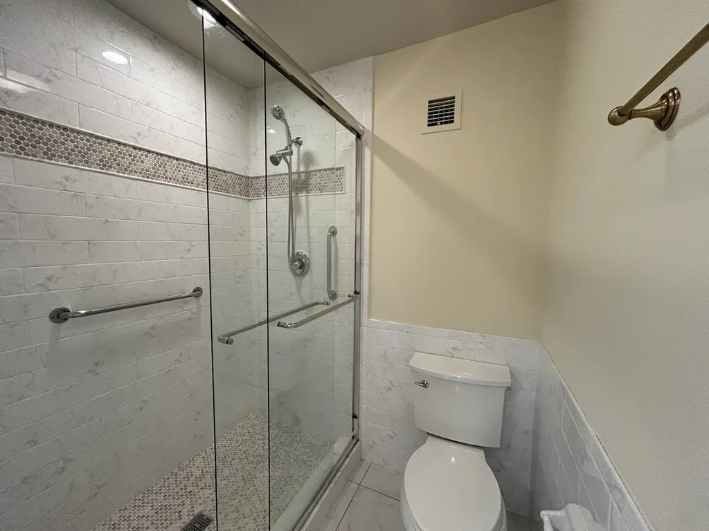 1 Oak Brook Club Drive Oak Brook IL 60523
