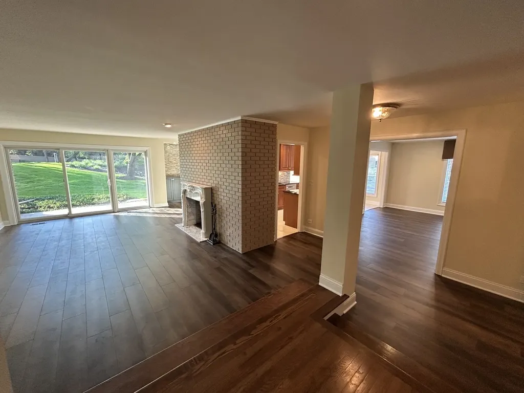 1 Oak Brook Club Drive Oak Brook IL 60523