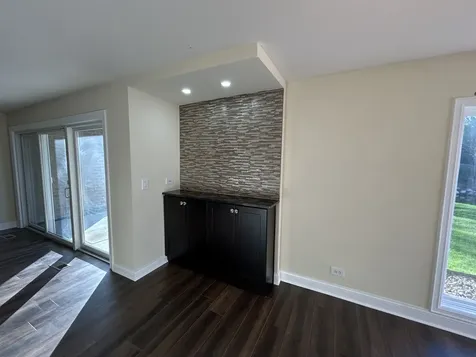 1 Oak Brook Club Drive Oak Brook IL 60523