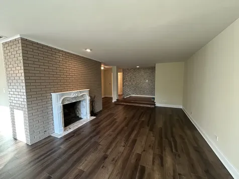 1 Oak Brook Club Drive Oak Brook IL 60523
