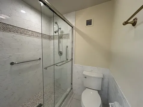 1 Oak Brook Club Drive Oak Brook IL 60523